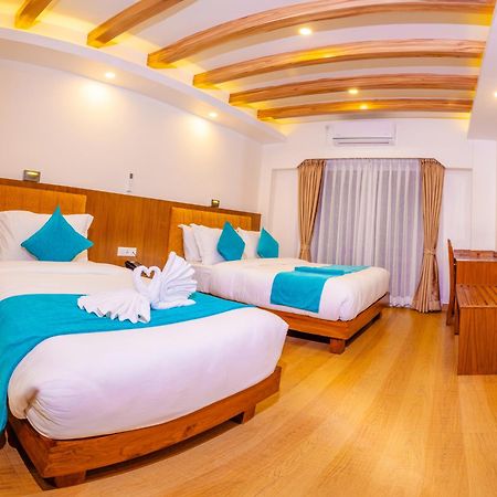 Pokhara Alpine And Springs Hotell Eksteriør bilde