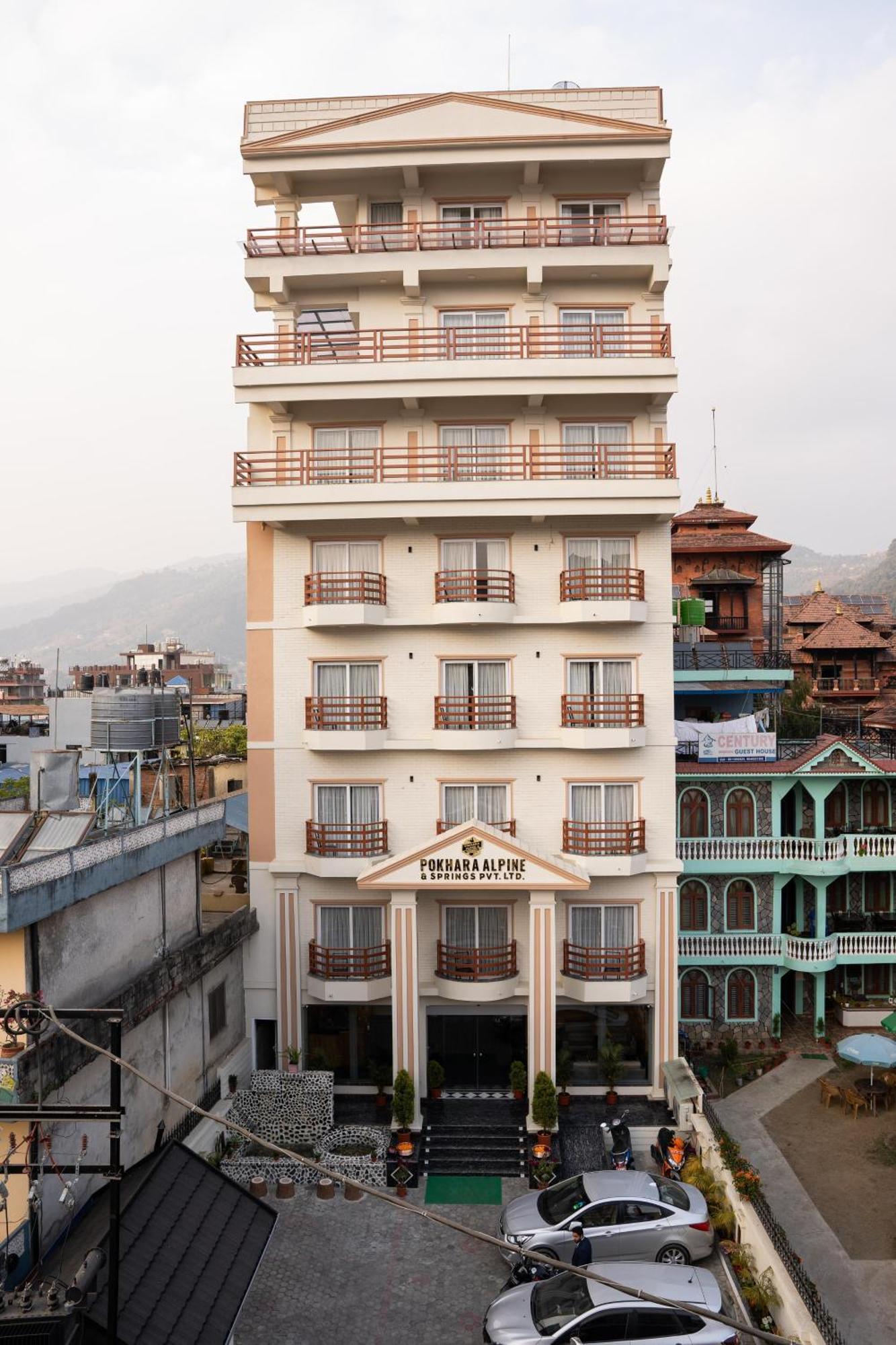 Pokhara Alpine And Springs Hotell Eksteriør bilde