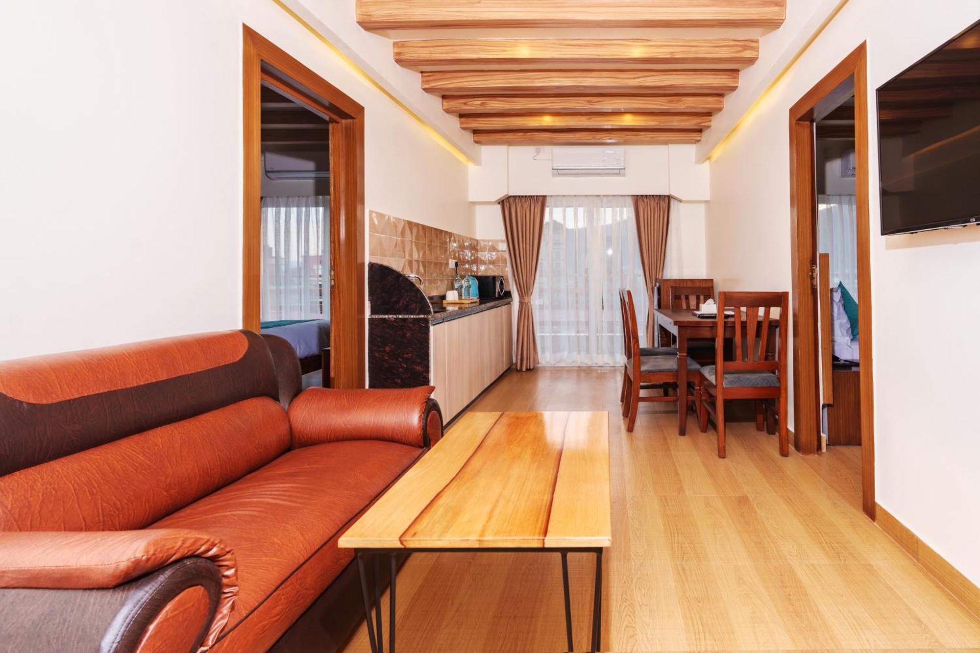 Pokhara Alpine And Springs Hotell Eksteriør bilde