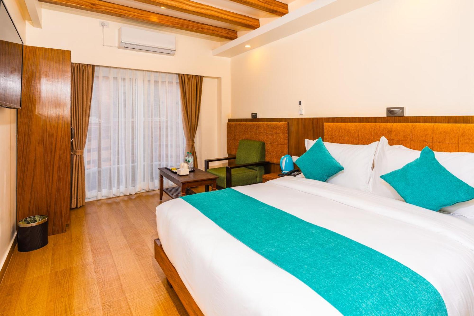 Pokhara Alpine And Springs Hotell Eksteriør bilde