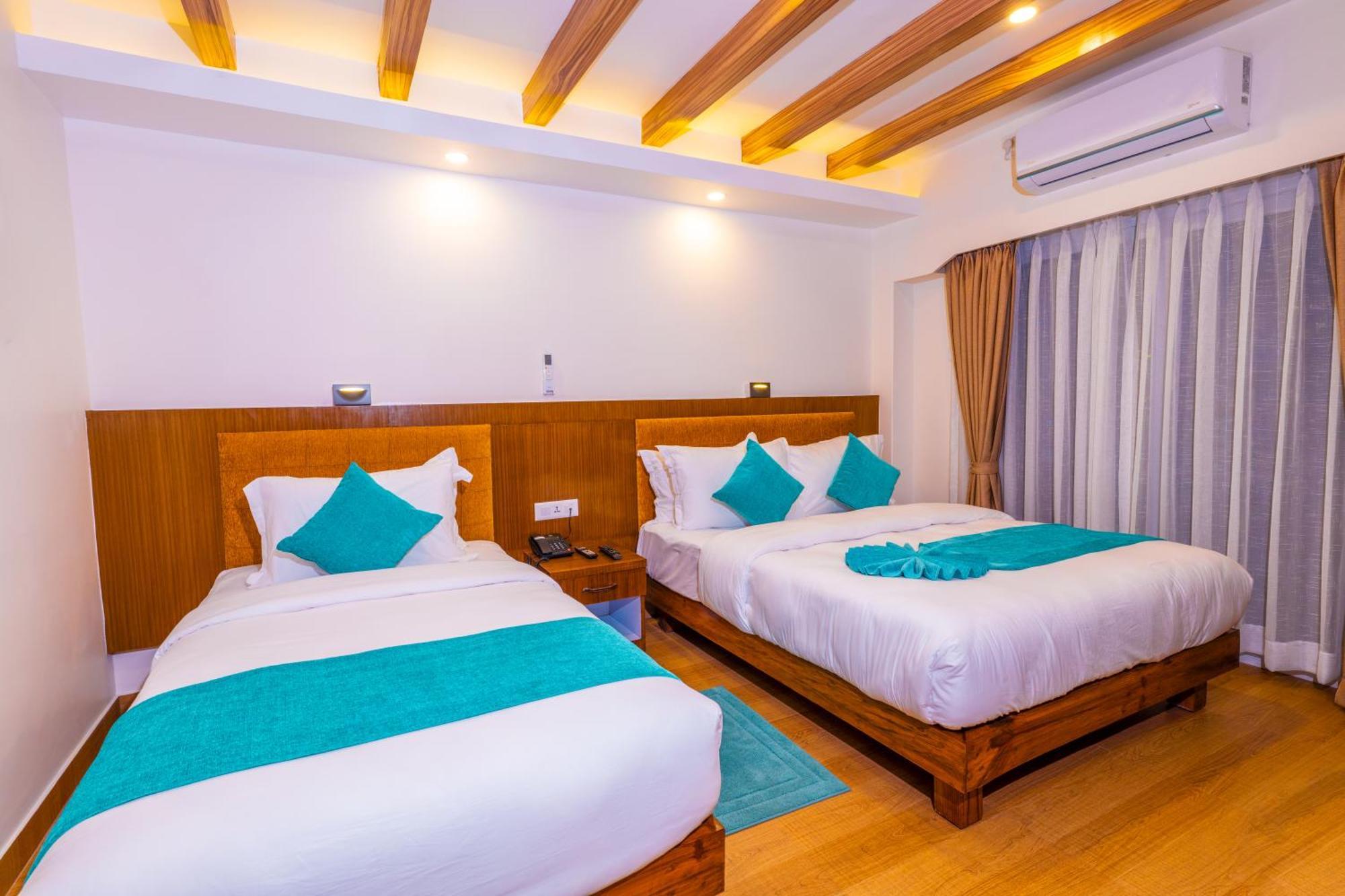 Pokhara Alpine And Springs Hotell Eksteriør bilde