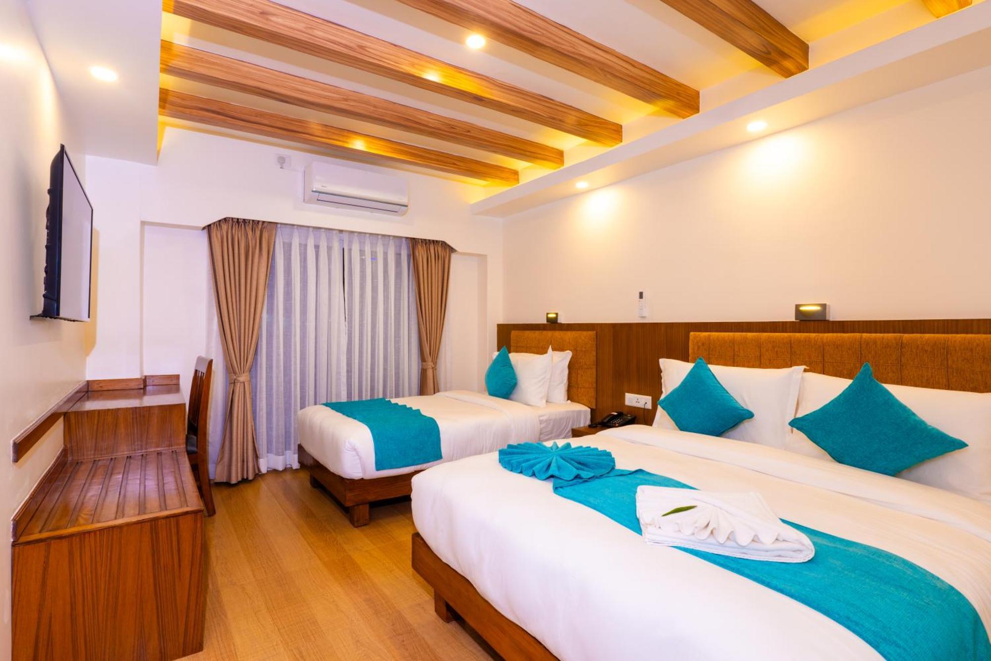 Pokhara Alpine And Springs Hotell Eksteriør bilde