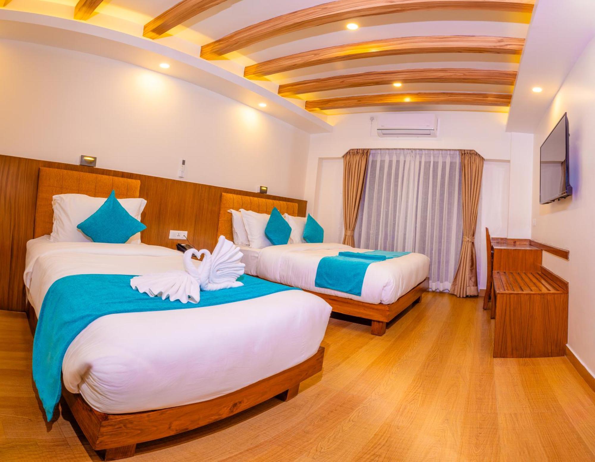 Pokhara Alpine And Springs Hotell Eksteriør bilde